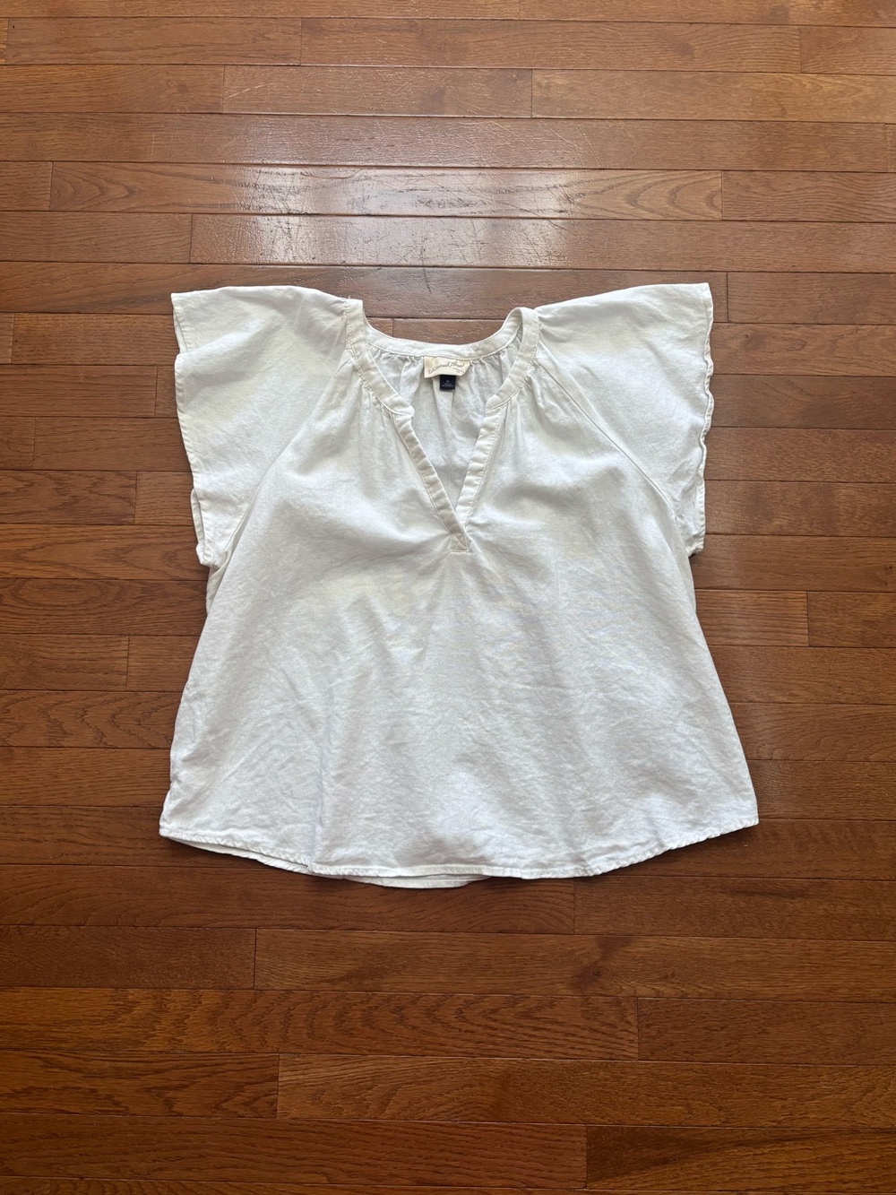 Universal Thread White Linen Blend Flutter Sleeve Blouse